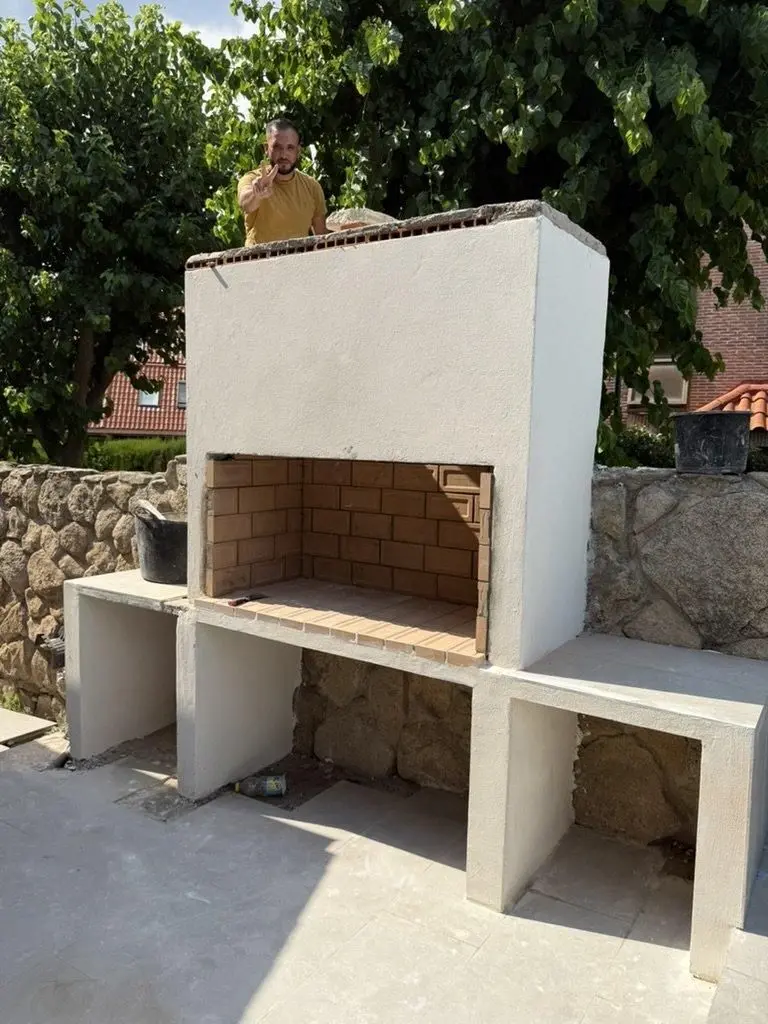 Terraza y exterior - Imagen 1